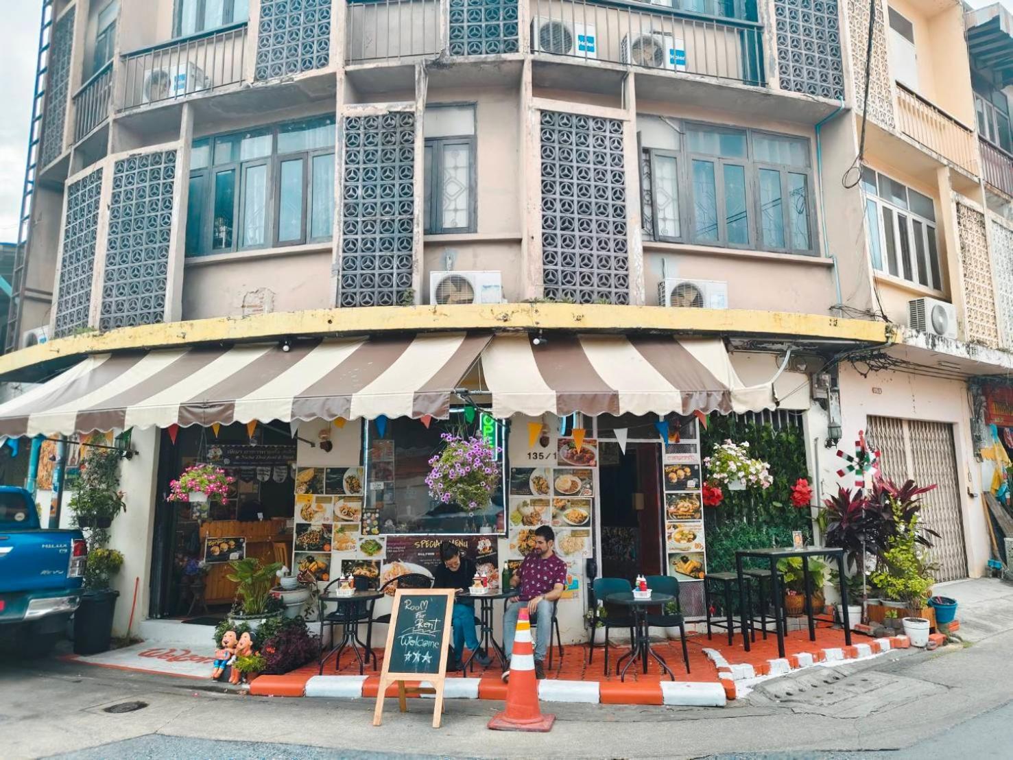 Rhythm Of Life Guesthouse 56 Бангкок Екстер'єр фото