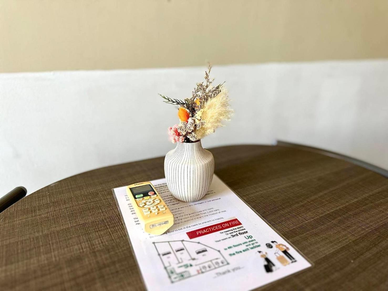 Rhythm Of Life Guesthouse 56 Бангкок Екстер'єр фото